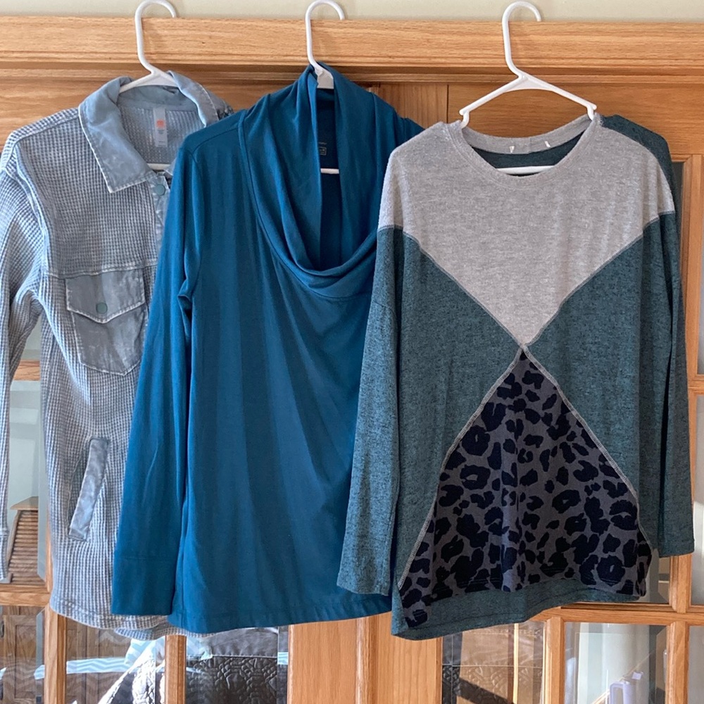 Lot of 3 sweaters